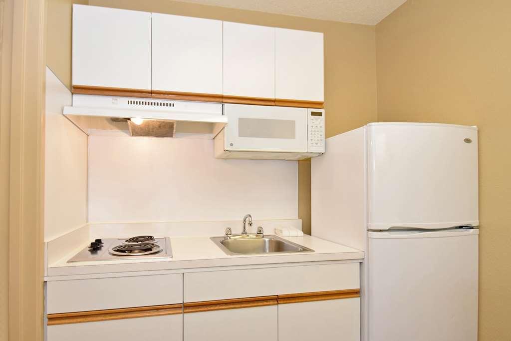 Extended Stay America Suites - Orange County - Brea Room photo